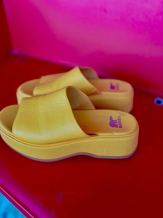 Sorel Yellow Platform Slide Mules - Picture 5 of 9